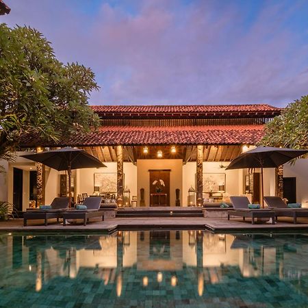 Villa De Suma - Fully Staffed Luxury Villa, Walk To The Beach! Seminyak Extérieur photo