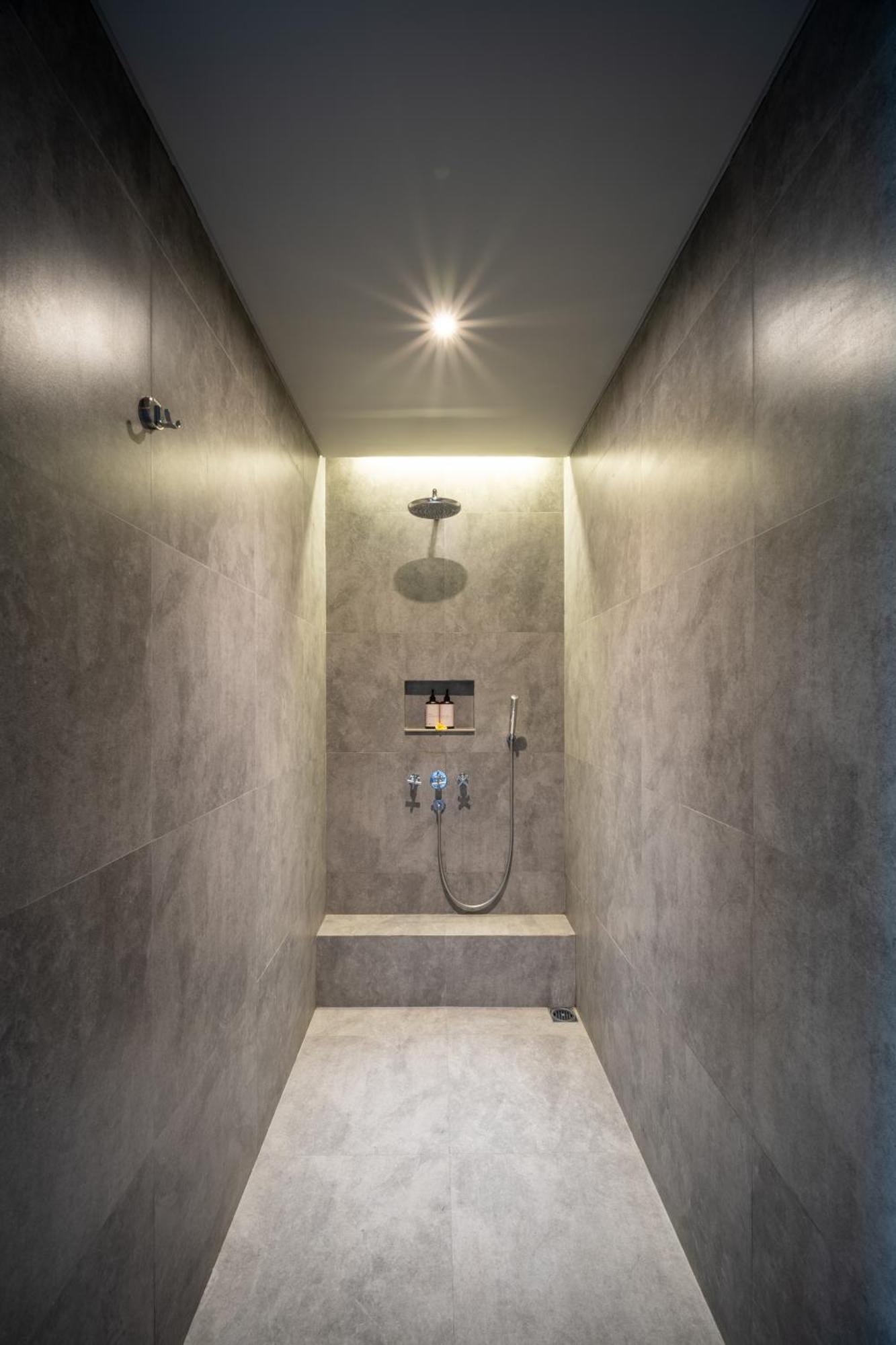 Villa De Suma - Fully Staffed Luxury Villa, Walk To The Beach! Seminyak Extérieur photo